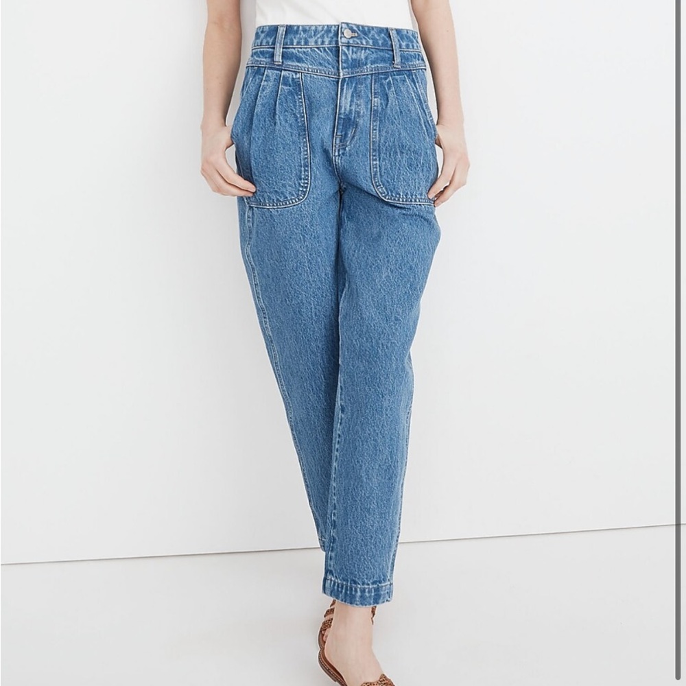 Madewell Baggy Pleated Tapered Jeans
